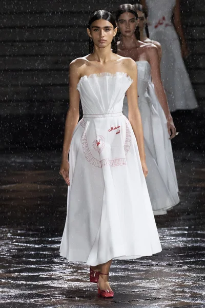 Look 94